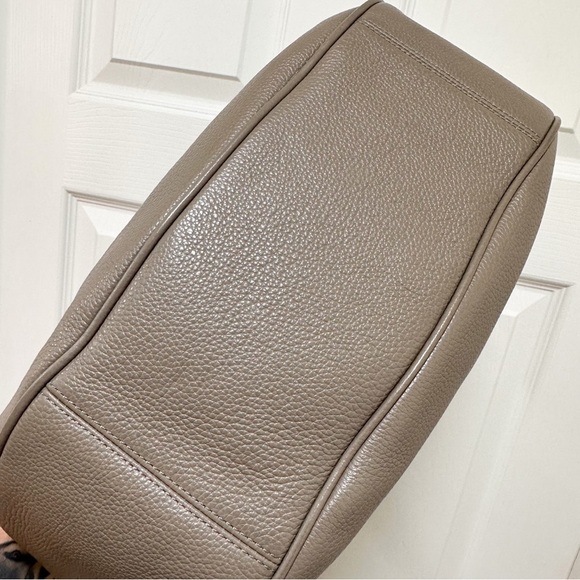 Coach Harley Large Hobo in Taupe Grey Pebbled Leather - Picture 8 of 12